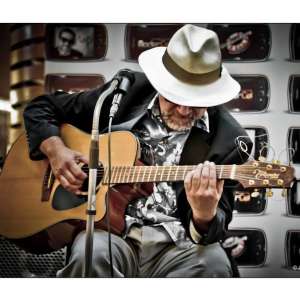 Este viernes, radio Rumba celebra su cuarto de siglo con salsa sinf&oacute;nica en el MAAC