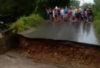 Crecida de río Aneta provocó colapso de carretera en vía a la Costa