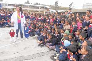 Los expertos llegaron mejor con su mensaje a los chicos con la utilizaci&oacute;n de t&iacute;teres.
