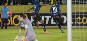 IDV se acerca a los cuartos de final