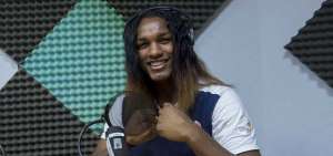 Carlos Mina estrenar&aacute; dentro de poco el sencillo titulado &ldquo;Barabu&rdquo;, con el que planea darle un impulso a su carrera como cantante y compositor.