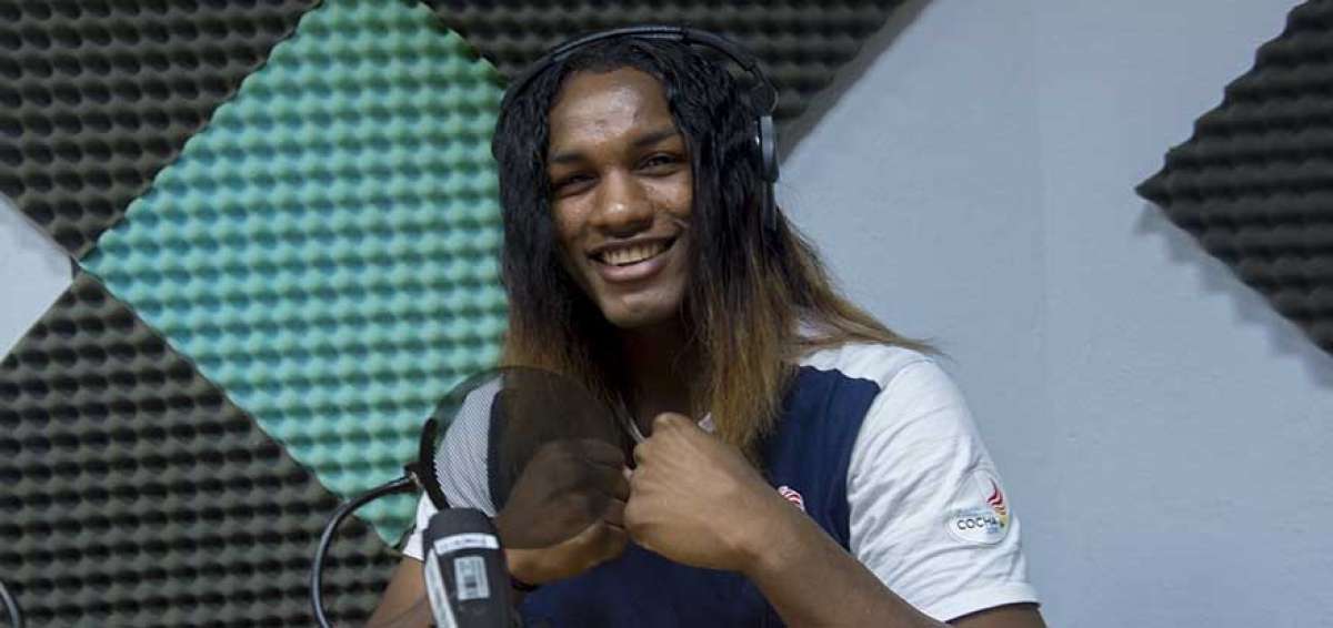 Carlos Mina estrenar&aacute; dentro de poco el sencillo titulado &ldquo;Barabu&rdquo;, con el que planea darle un impulso a su carrera como cantante y compositor.