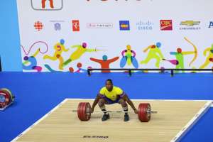 Arroyo fall&oacute; uno de sus intentos y por ello no pudo elevar su marca. Foto tomada de: @ECUADORolimpico 