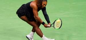 Serena Williams barre a su hermana Venus en tercera ronda del US Open