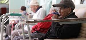 Durante la inauguraci&oacute;n, los m&eacute;dicos del Hospital mostraron los servicios disponibles a pacientes ancianos.