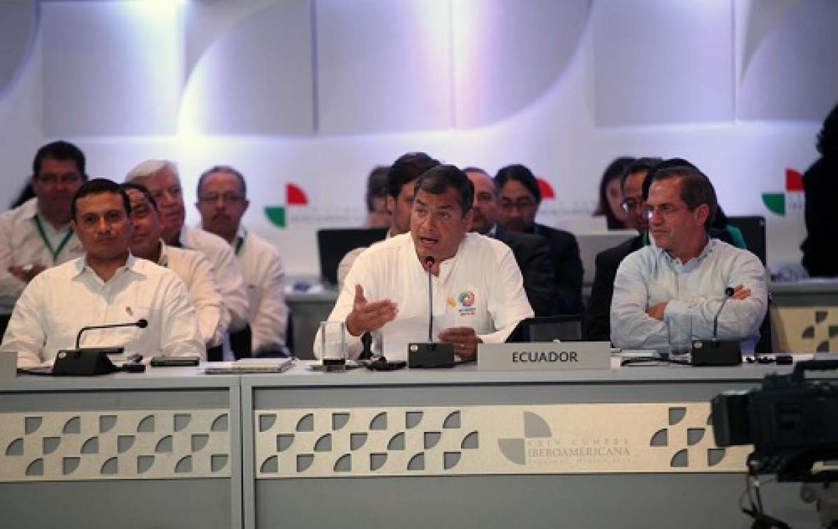 Ecuador propone la construcci&oacute;n de una econom&iacute;a social del conocimiento (Video)