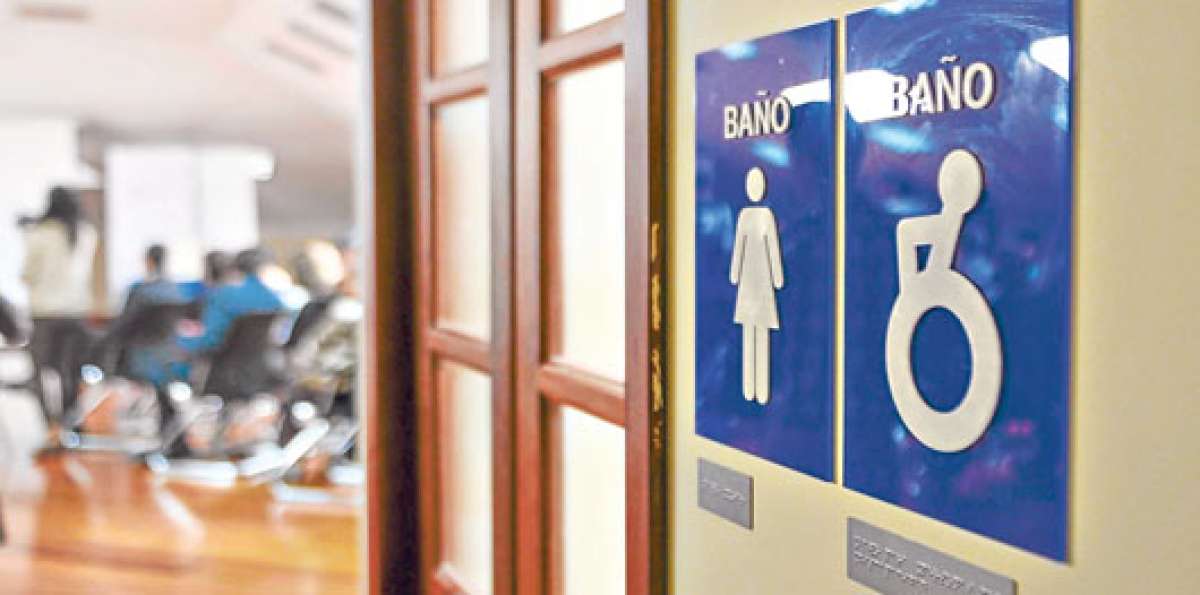 Este a&ntilde;o se espera avanzar en la se&ntilde;al&eacute;tica en braille en las instituciones p&uacute;blicas y privadas del pa&iacute;s. Foto: Carina Acosta/El Tel&eacute;grafo