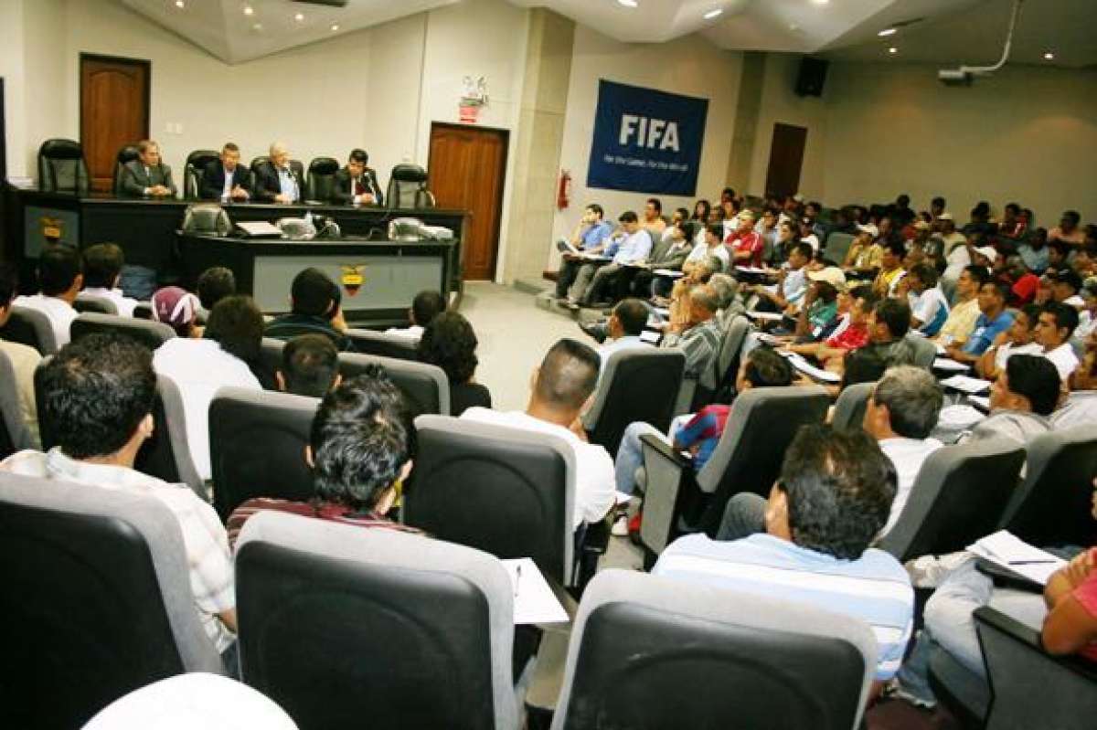 La FEF cumple 89 a&ntilde;os a v&iacute;speras del Mundial