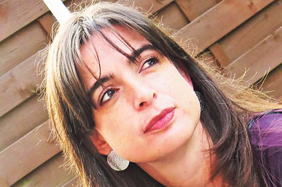 Marie Noelle Land&aacute;zuri. Cargo actual: Gerenta general de KLM Ecuador. Profesi&oacute;n: Ingeniera en Administraci&oacute;n de Empresas Nacionalidad: Ecuatoriana. Educaci&oacute;n: Universidad Cat&oacute;lica de Quito