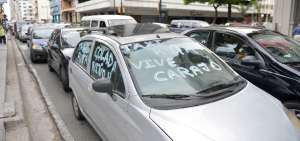Choferes de taxi-ruta protestaron en el Cabildo