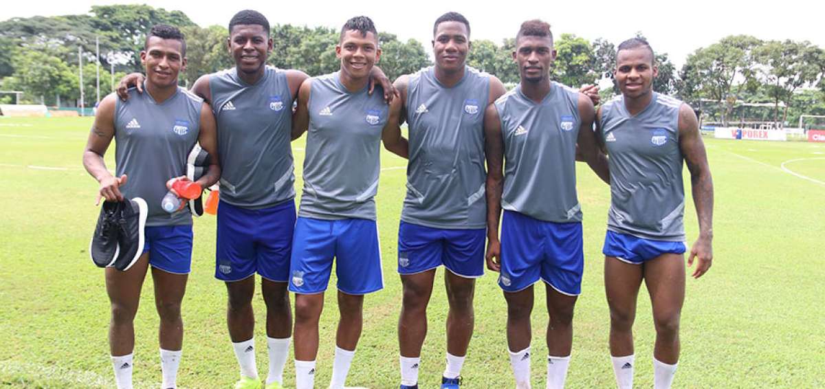 Seis de los siete refuerzos: Fernando Guerrero, Gabriel Cortez, Billy Arce, Daniel Angulo, Kevin Arroyo y Wilmer Godoy.