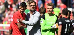 Liverpool se complica su pase a Champions