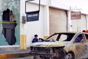 Autos quemados y atentados se registraron en M&eacute;xico. 