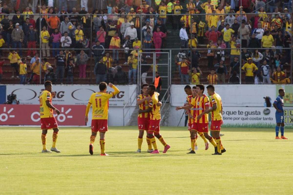 Aucas, El Nacional y River se disputan un cupo a la Copa Sudamericana
