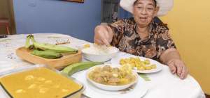 El verde y el man&iacute; dan sabor al plato montuvio