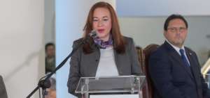 La ministra de Relaciones Exteriores durante un acto de rendici&oacute;n de cuentas, en Quito.