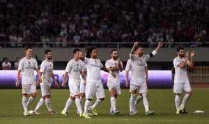 Los jugadores del Real Madrid festejan tras el triunfo. FOTO: AFP