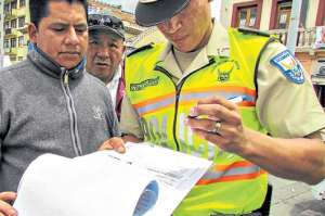 La Polic&iacute;a busca un acercamiento con los ciudadanos para difundir este programa. Foto: Cortes&iacute;a