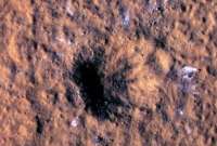 El impacto de un meteorito permitió descubrir hielo en Marte