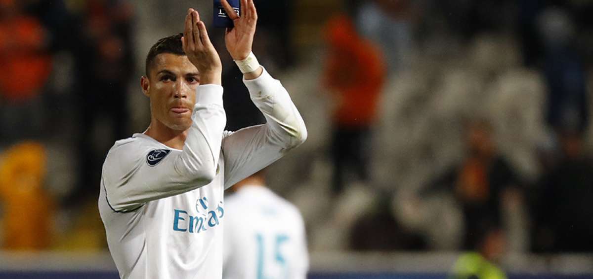 Real Madrid afronta un mes decisivo, advierte su DT Zinedine Zidane