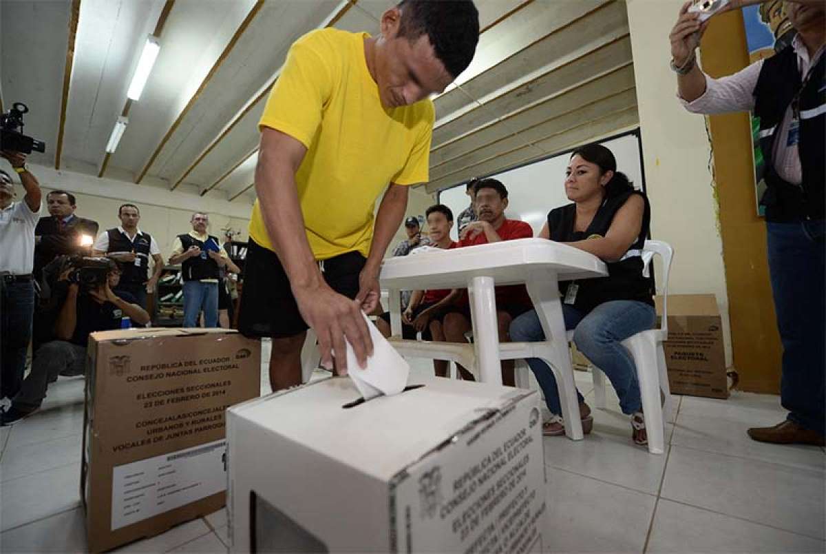 Personas privadas de la libertad ejercen su derecho al voto 
