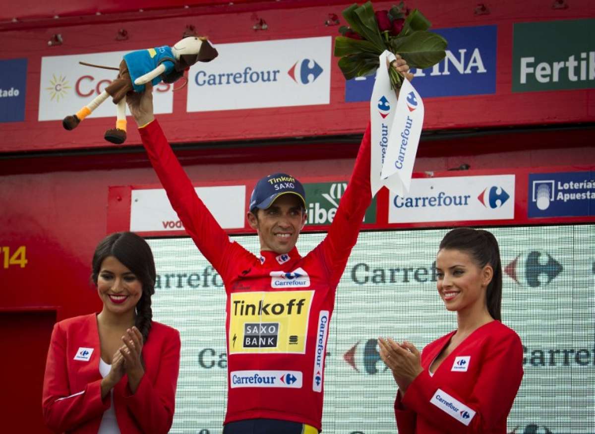 Contador se impuso en la l&iacute;nea de meta al brit&aacute;nico Chris Froome. Foto: AFP