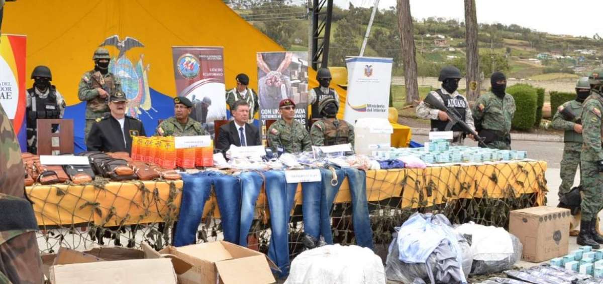 Pretend&iacute;an ingresar mercader&iacute;a ilegal por medio de caballos en la frontera norte