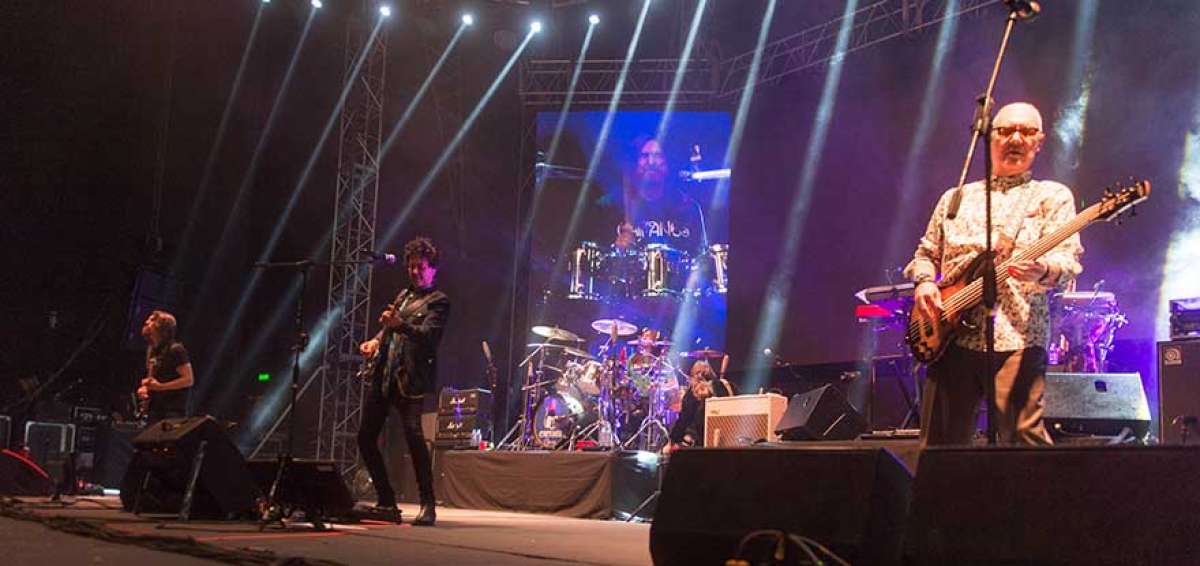 La m&uacute;sica de Caifanes &ldquo;explot&oacute;&rdquo; en Quito