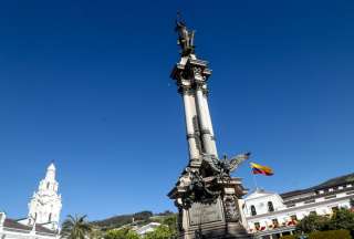 Feriado del Primer Grito de Independencia impulsa el turismo en Ecuador