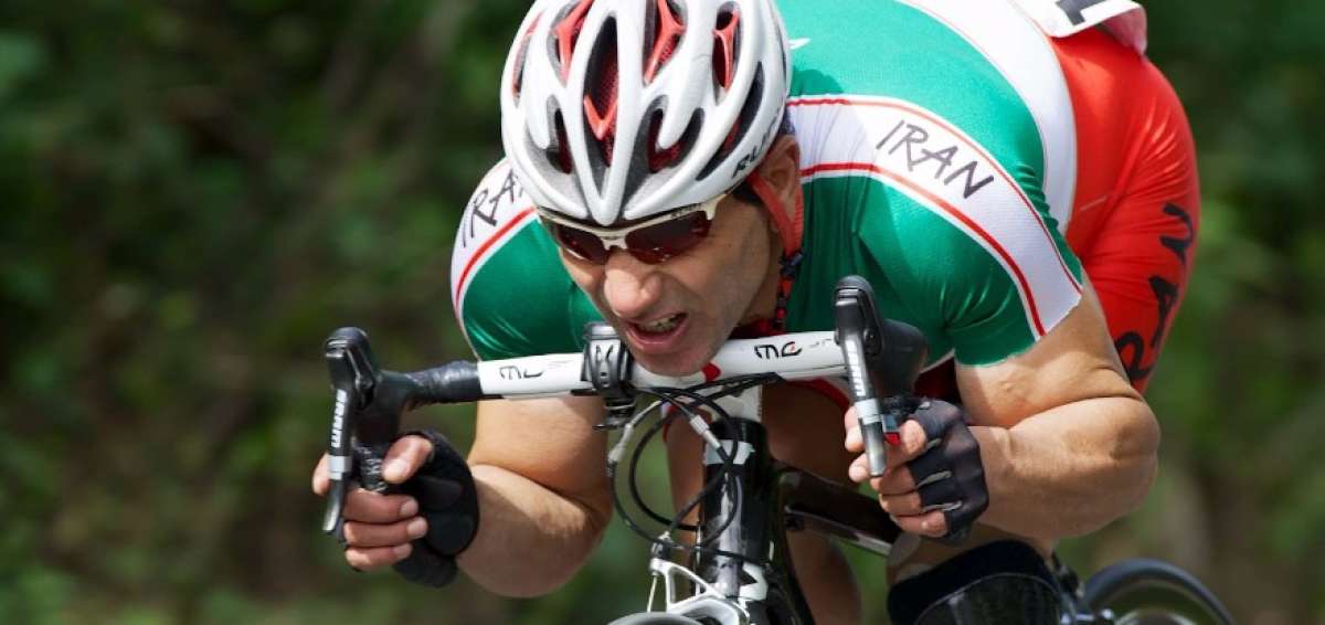 Bahman Golbarnezhad, ciclista iran&iacute; fallecido durante la competenca de ciclismo.