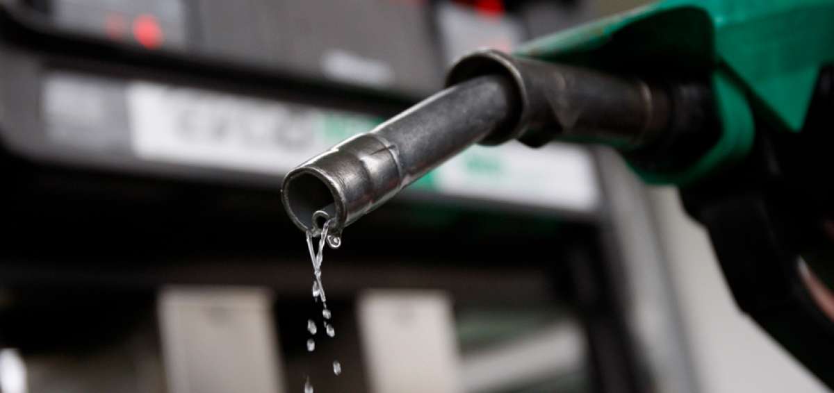 La gasolina ecopa&iacute;s reemplaza el uso de la extra en Loja