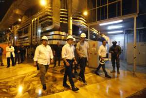 El presidente Daniel Noboa realizó un recorrido para constatar la situación en Mazar.