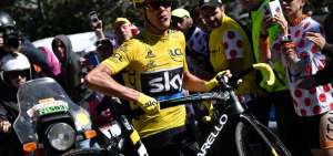 Froome se cae y pierde el liderato en una duod&eacute;cima etapa que gana De Gendt