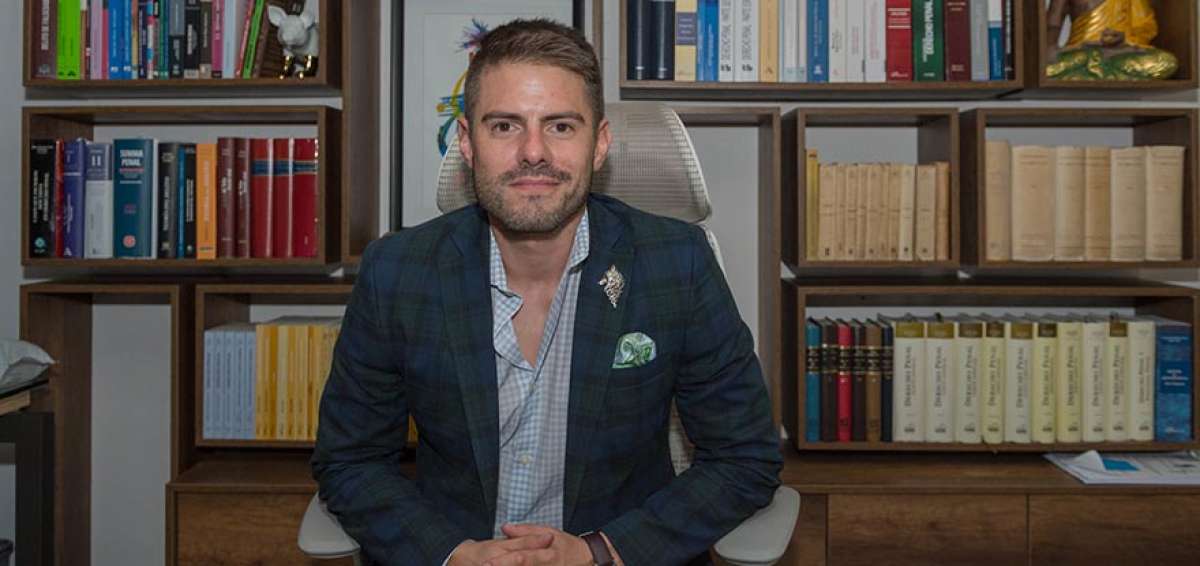 Felipe Rodr&iacute;guez, abogado defensor de Fernando Balda, Ph.D en Derecho Penal, M&aacute;ster en Derecho Penal y en Argumentaci&oacute;n Jur&iacute;dica, autor de publicaciones y docente.  