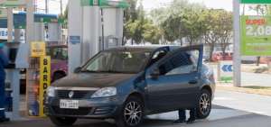 El precio de la gasolina s&uacute;per pasa a $ 2,98 por gal&oacute;n.