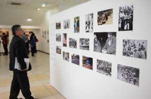 La muestra se denomina "Memoria gr&aacute;fica de las organizaciones sociales del Ecuador" Foto: Carina Acosta / El Tel&eacute;grafo Carina Acosta / El Tel&eacute;grafo 