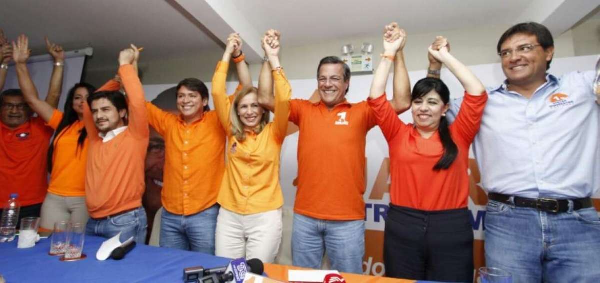 Jimmy Jairala declin&oacute; a una postulaci&oacute;n presidencial en una rueda de prensa junto a los dirigentes m&aacute;ximos de Centro Democr&aacute;tico.
