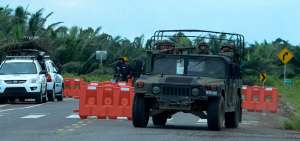 Militares ecuatorianos contin&uacute;an con los operativos de seguridad en la frontera con Colombia, de manera especial en la zona de San Lorenzo (Esmeraldas).