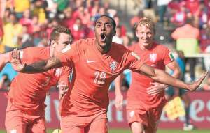Leroy Fer, mediocampista holand&eacute;s del Norwich de la Premier League, abri&oacute; el marcador a los 80 minutos. Foto: AFP.