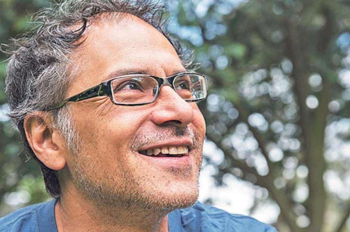 El portovejense Manolo Sarmiento es director de la Corporaci&oacute;n Cinememoria. Foto: Marco Salgado│El Tel&eacute;grafo