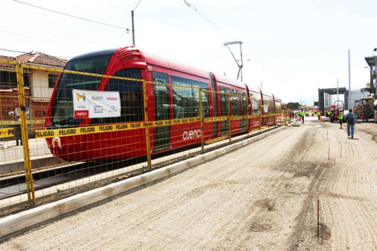 El nuevo sistema de transporte comenzar&aacute; sus recorridos a partir del segundo semestre del pr&oacute;ximo a&ntilde;o. En la urbe ya se encuentran 12 de las 14 m&aacute;quinas. Foto: Fernando Machado / El Tel&eacute;grafo