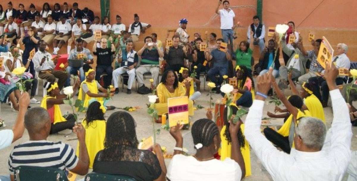 El acto, que fue organizado por la Conamune, se desarroll&oacute; en el coliseo de la comunidad. Foto: Cortes&iacute;a del Municipio de Mira. 