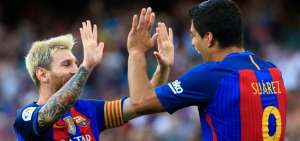 El Bar&ccedil;a golea 6-2 al Betis con Messi y Su&aacute;rez estelares