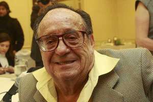 Roberto G&oacute;mez Bola&ntilde;os tranquiliza a sus fans en Twitter