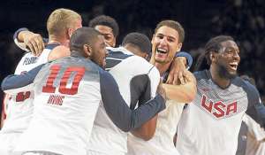 La selecci&oacute;n estadounidense festeja el t&iacute;tulo mundial alcanzado este fin de semana en Madrid. Este es el quinto campeonato que gana el Team USA. 