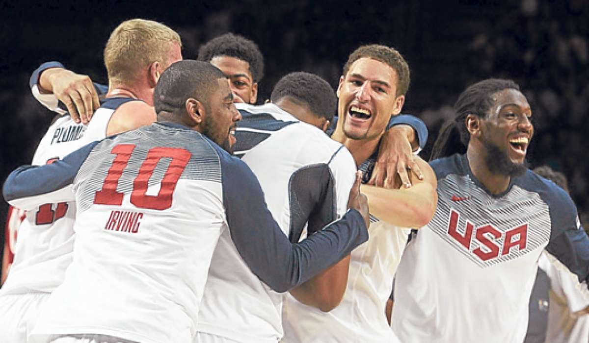 La selecci&oacute;n estadounidense festeja el t&iacute;tulo mundial alcanzado este fin de semana en Madrid. Este es el quinto campeonato que gana el Team USA. 
