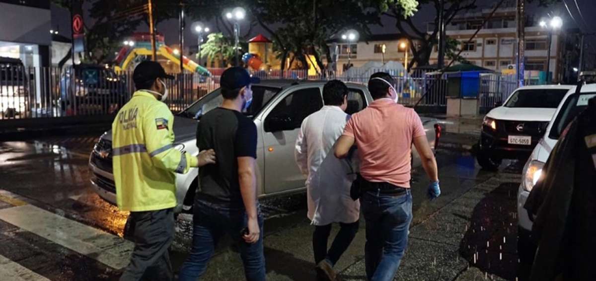 Tres procesados por presunta estafa a contagiados con covid-19 quedan libres