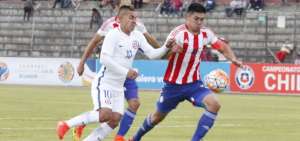 Paraguay venci&oacute; 2-1 a Chile y pelear&aacute; por clasificar al hexagonal ante Ecuador