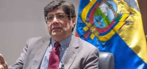 El canciller de Ecuador, Jos&eacute; Valencia.