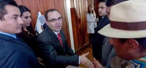Manolo Rodas (i) ofreci&oacute; ayer la primera rueda de prensa despu&eacute;s de ser designado en el cargo el 22 de febrero. 